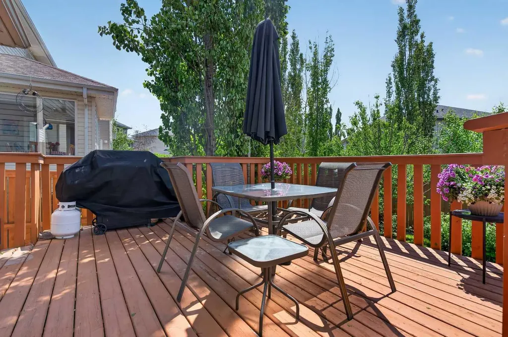 21 Citadel Crest Link NW Calgary AB T3G 4W2