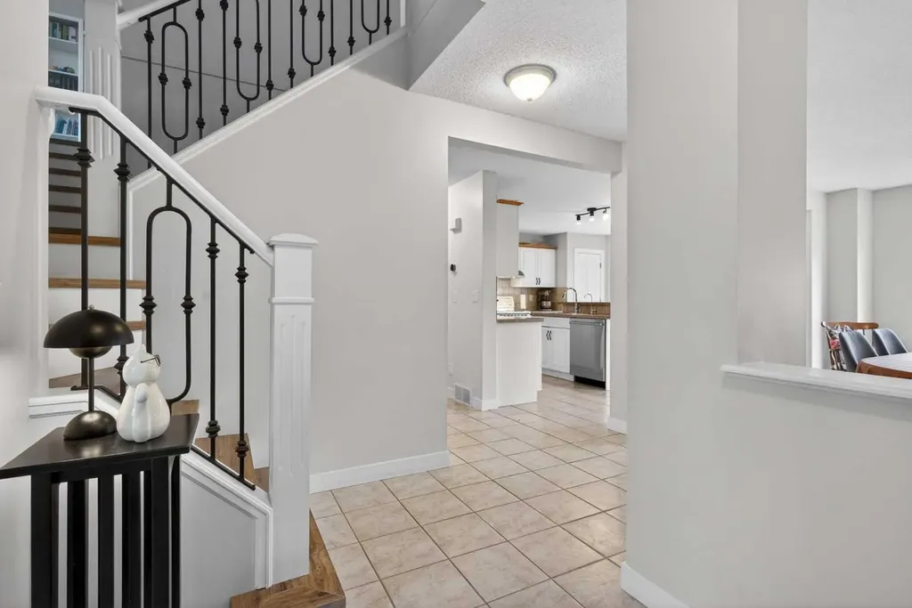 21 Citadel Crest Link NW Calgary AB T3G 4W2