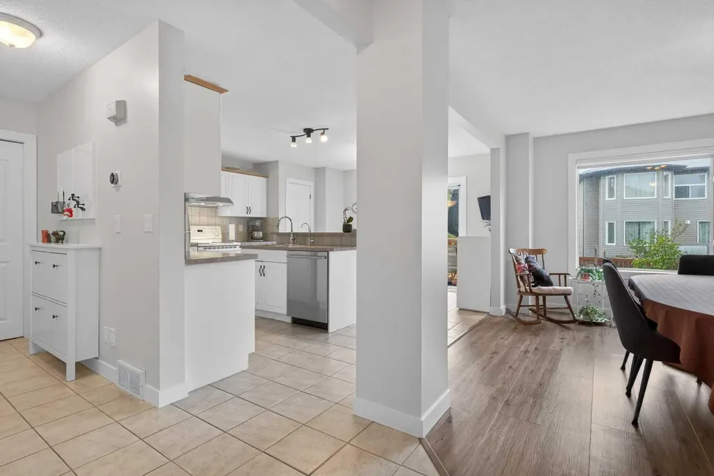 21 Citadel Crest Link NW Calgary AB T3G 4W2
