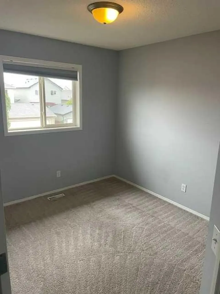 681 Evermeadow Road SW Calgary AB T2Y4W7