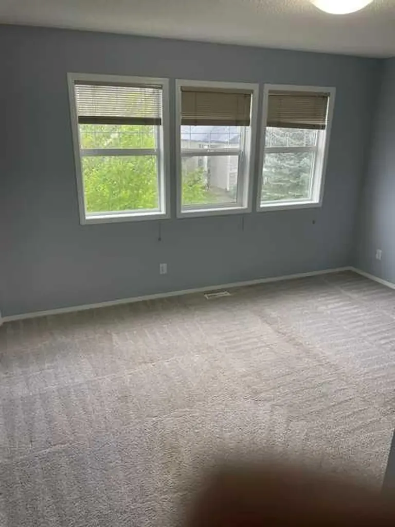 681 Evermeadow Road SW Calgary AB T2Y4W7