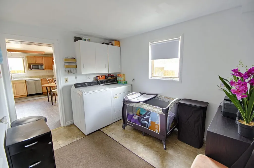 5109 44 Avenue Taber AB T1G1A9