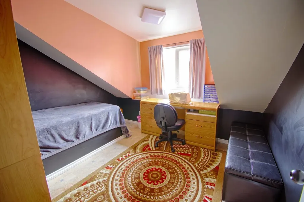 5109 44 Avenue Taber AB T1G1A9
