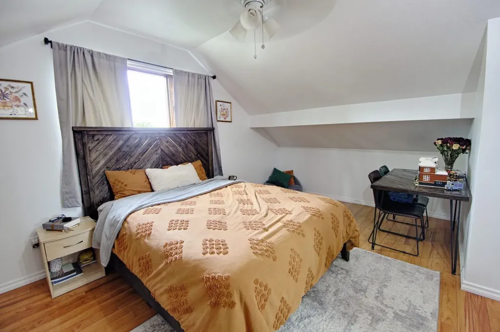 5109 44 Avenue Taber AB T1G1A9