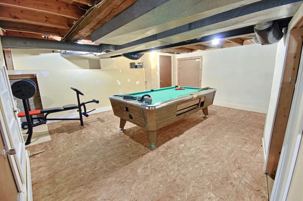 5109 44 Avenue Taber AB T1G1A9