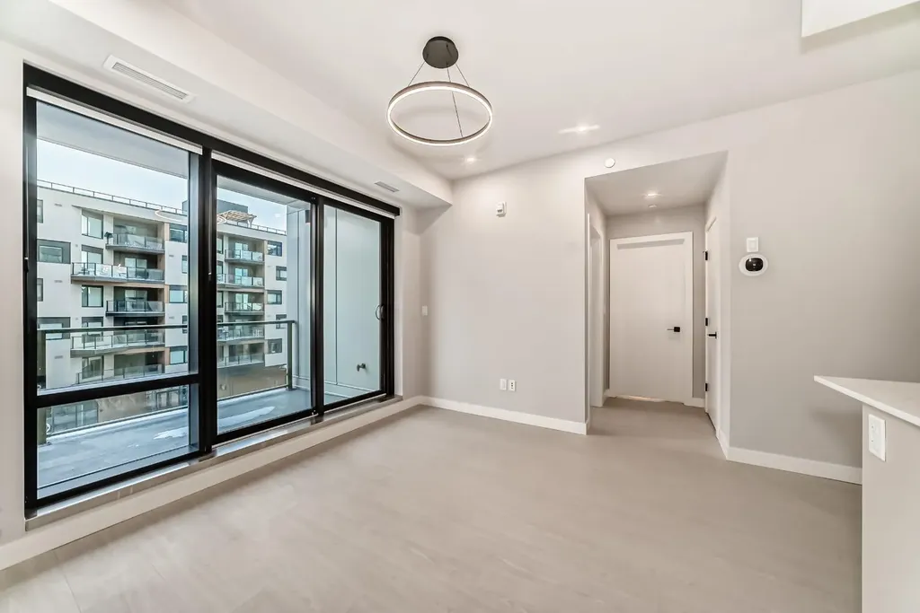 8375 Broadcast Avenue SW Calgary AB T3H 6L3