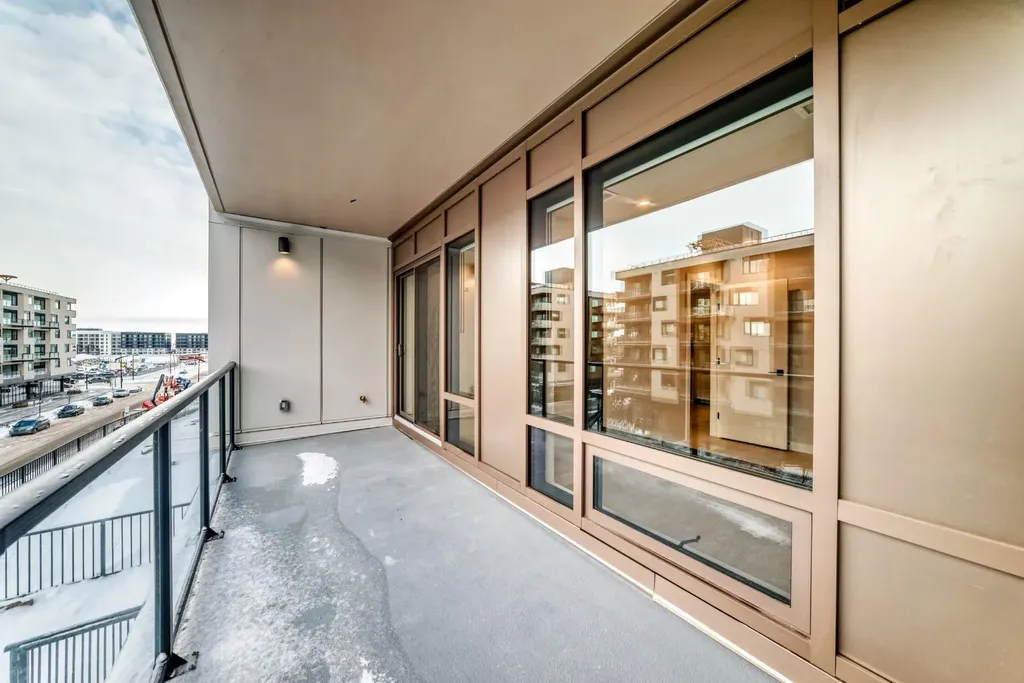 8375 Broadcast Avenue SW Calgary AB T3H 6L3