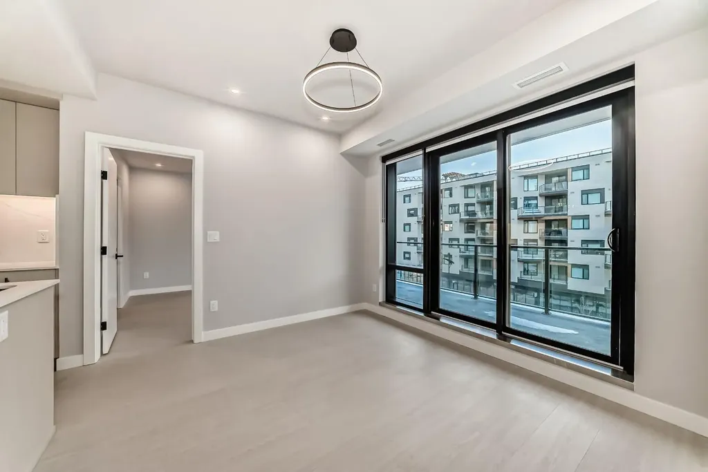 8375 Broadcast Avenue SW Calgary AB T3H 6L3