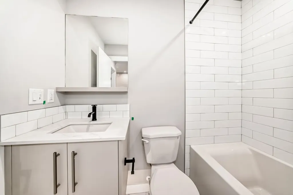 8375 Broadcast Avenue SW Calgary AB T3H 6L3