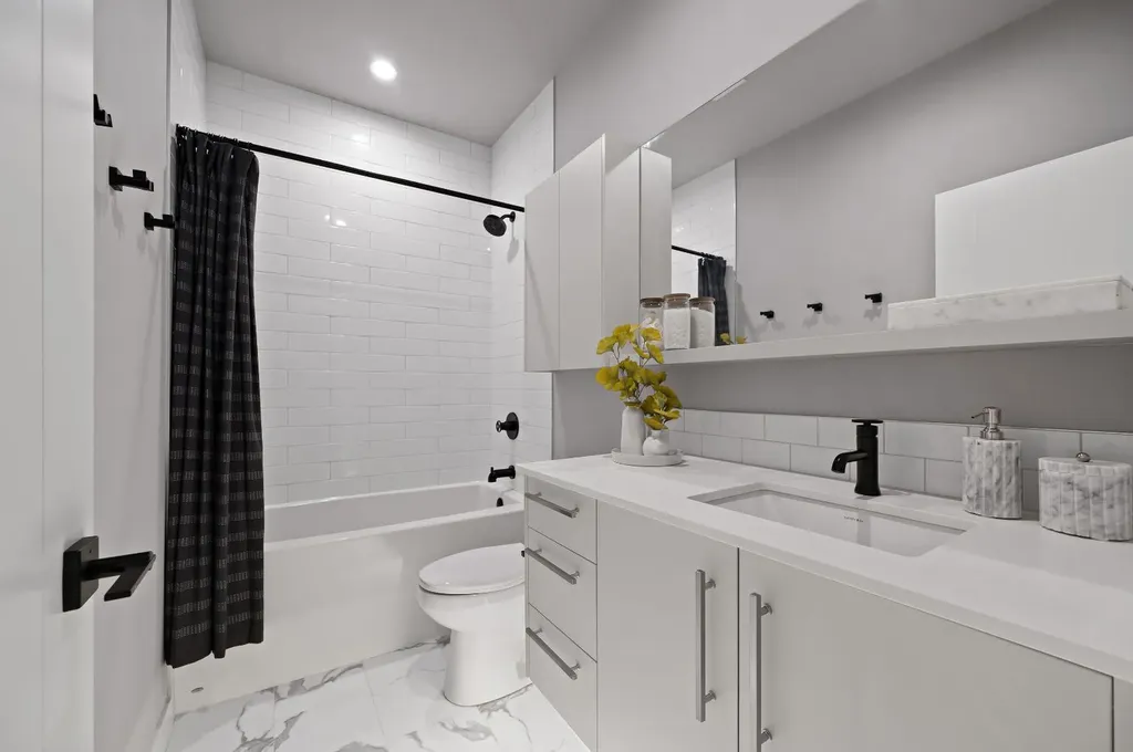 8375 Broadcast Avenue SW Calgary AB T3H 6L3
