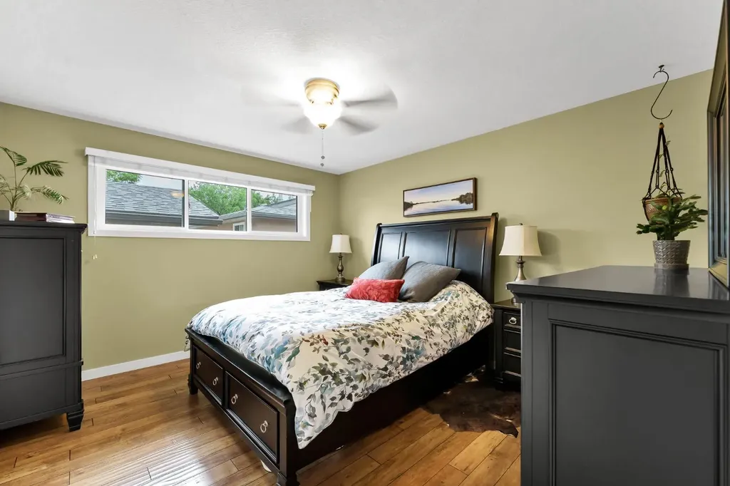 2520 22 Avenue SE Medicine Hat AB T1B 1B6