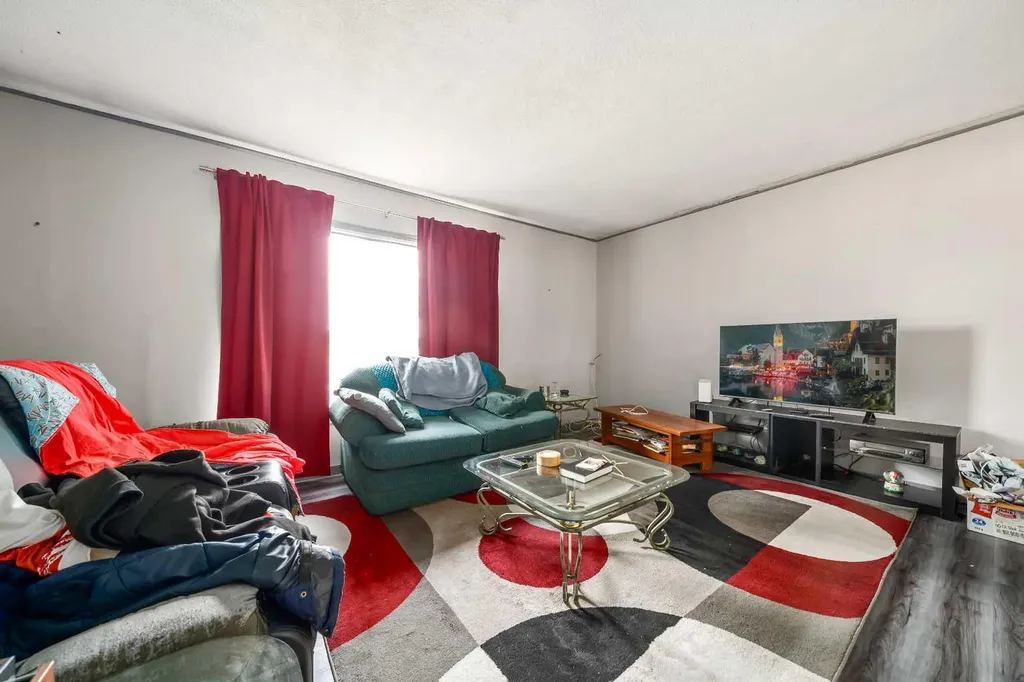 361 7 Street SW Medicine Hat AB T1A4K3