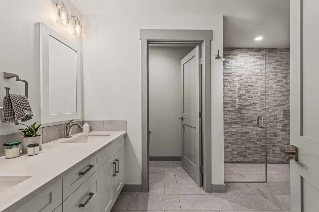 1105 Spring Creek Drive Canmore AB T1W 0M6