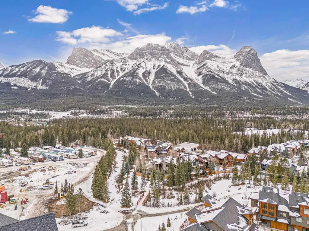1105 Spring Creek Drive Canmore AB T1W 0M6