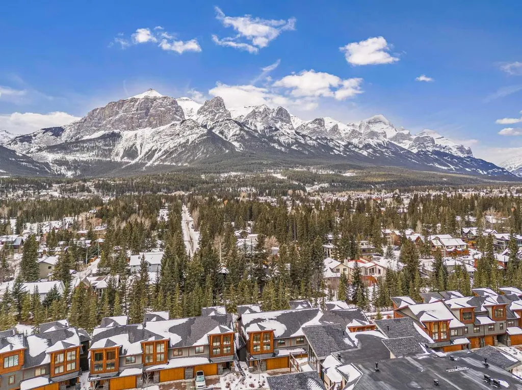 1105 Spring Creek Drive Canmore AB T1W 0M6