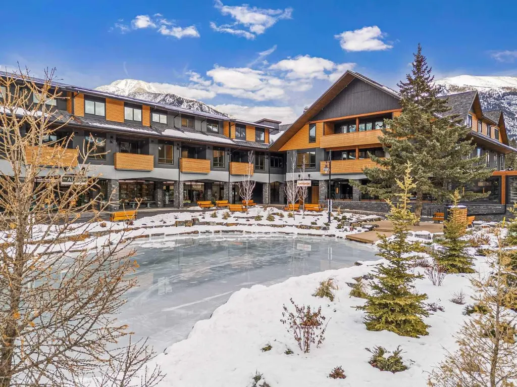 1105 Spring Creek Drive Canmore AB T1W 0M6