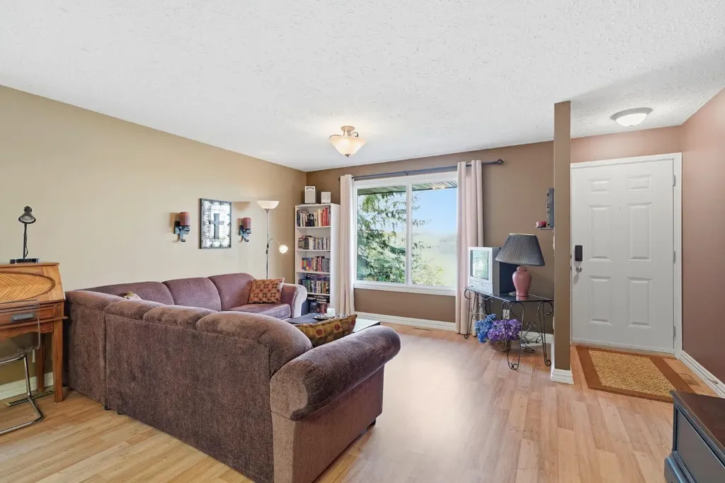 25054 South Pine Lake Road Rural Red Deer County AB T0M 1S0