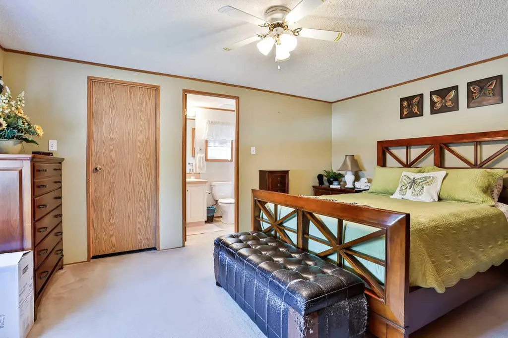 2300 13 Street N Lethbridge AB T1H 4E8