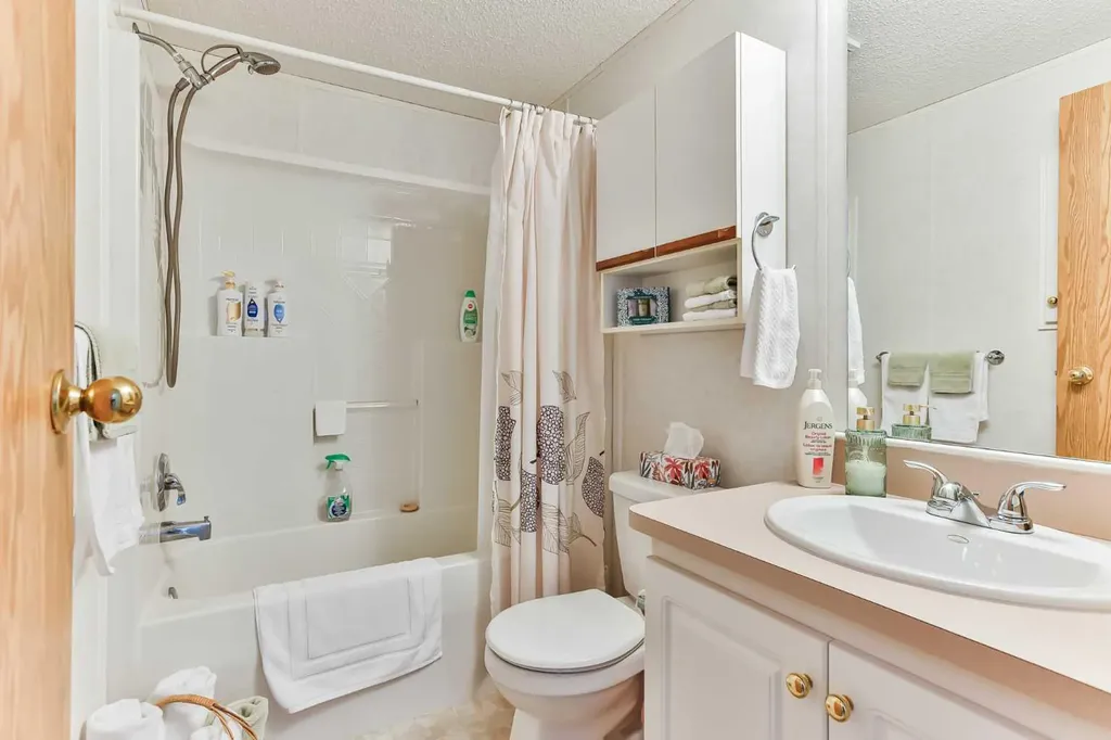 2300 13 Street N Lethbridge AB T1H 4E8