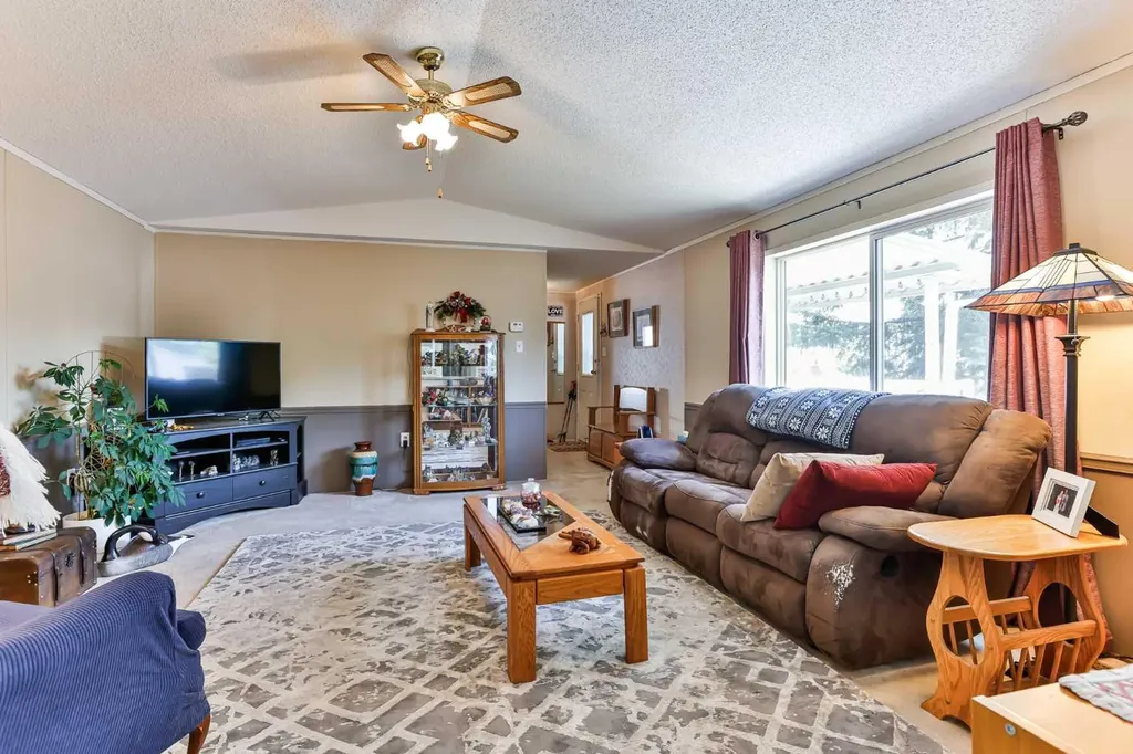 2300 13 Street N Lethbridge AB T1H 4E8
