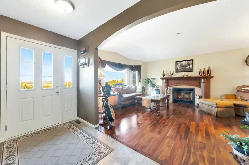 317 6 Avenue Paradise Hill SK S0M 2G0