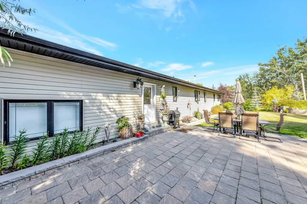317 6 Avenue Paradise Hill SK S0M 2G0
