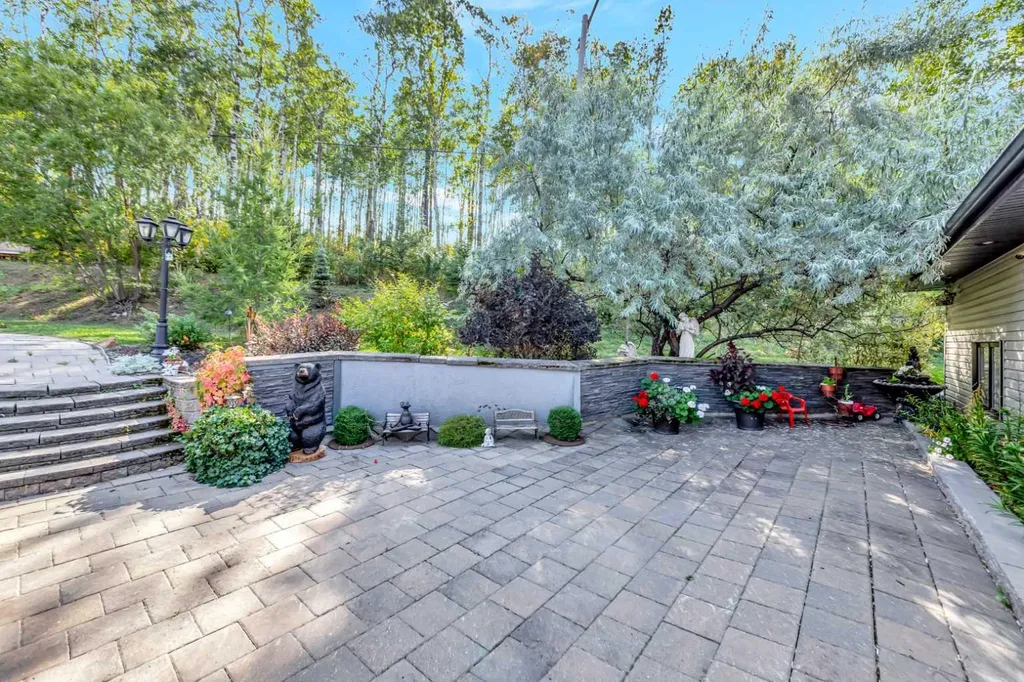 317 6 Avenue Paradise Hill SK S0M 2G0