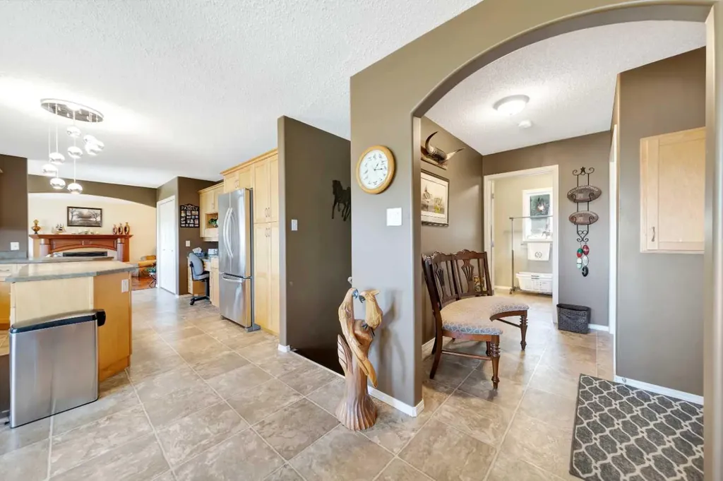 317 6 Avenue Paradise Hill SK S0M 2G0