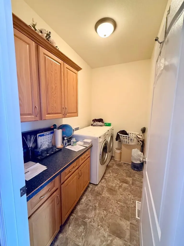 10612 97 Avenue La Crete AB T0H2H0