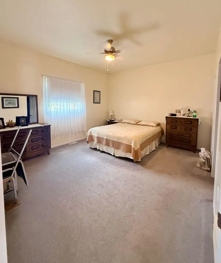 10612 97 Avenue La Crete AB T0H2H0
