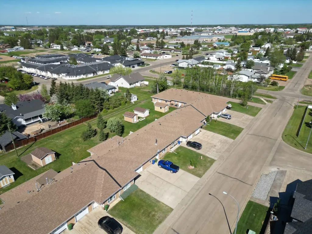 10612 97 Avenue La Crete AB T0H2H0