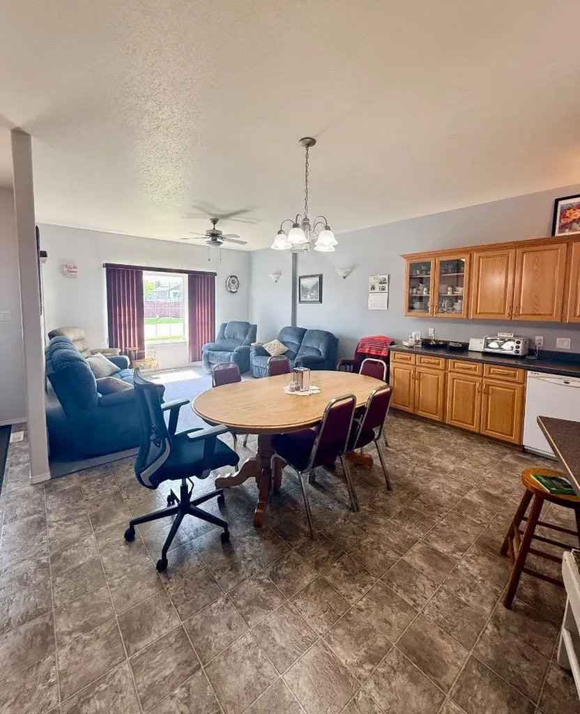 10612 97 Avenue La Crete AB T0H2H0