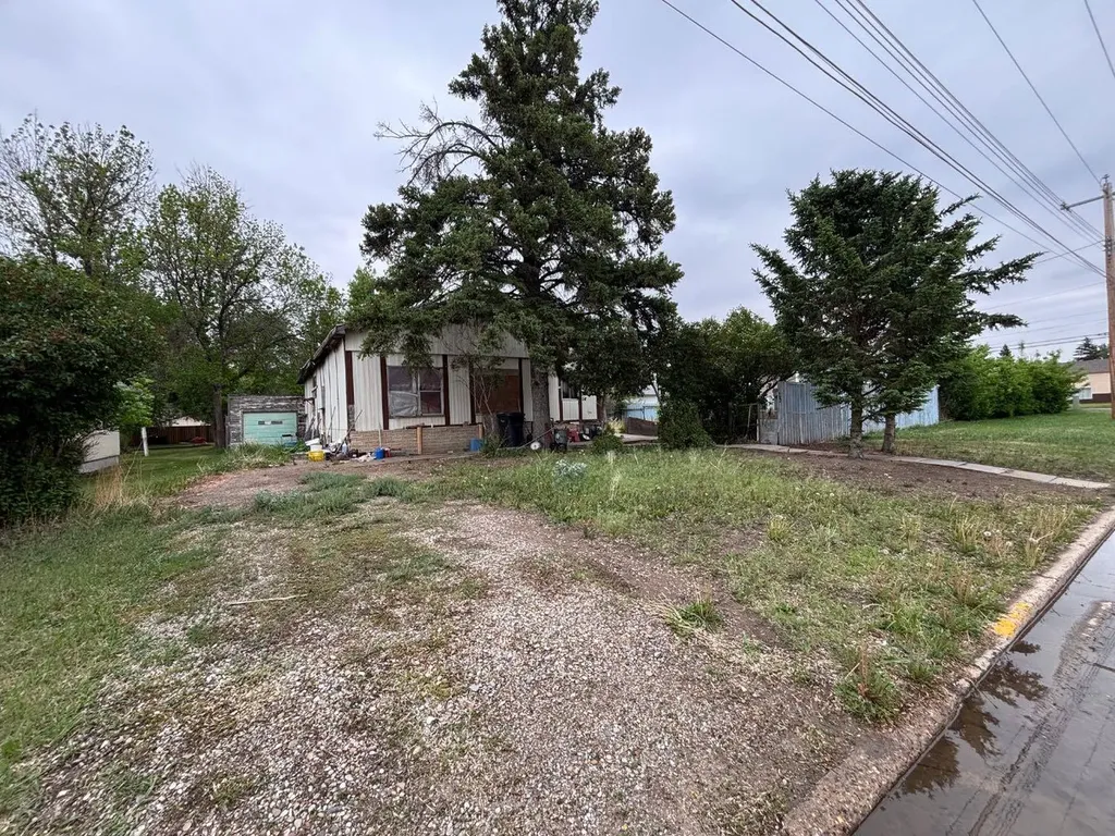 15N 2 Street W Magrath AB T0K 1J0
