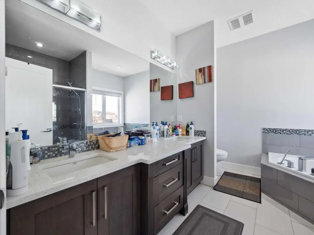 126 Cambridge Park Way Rural Rocky View County AB T1Z0A2