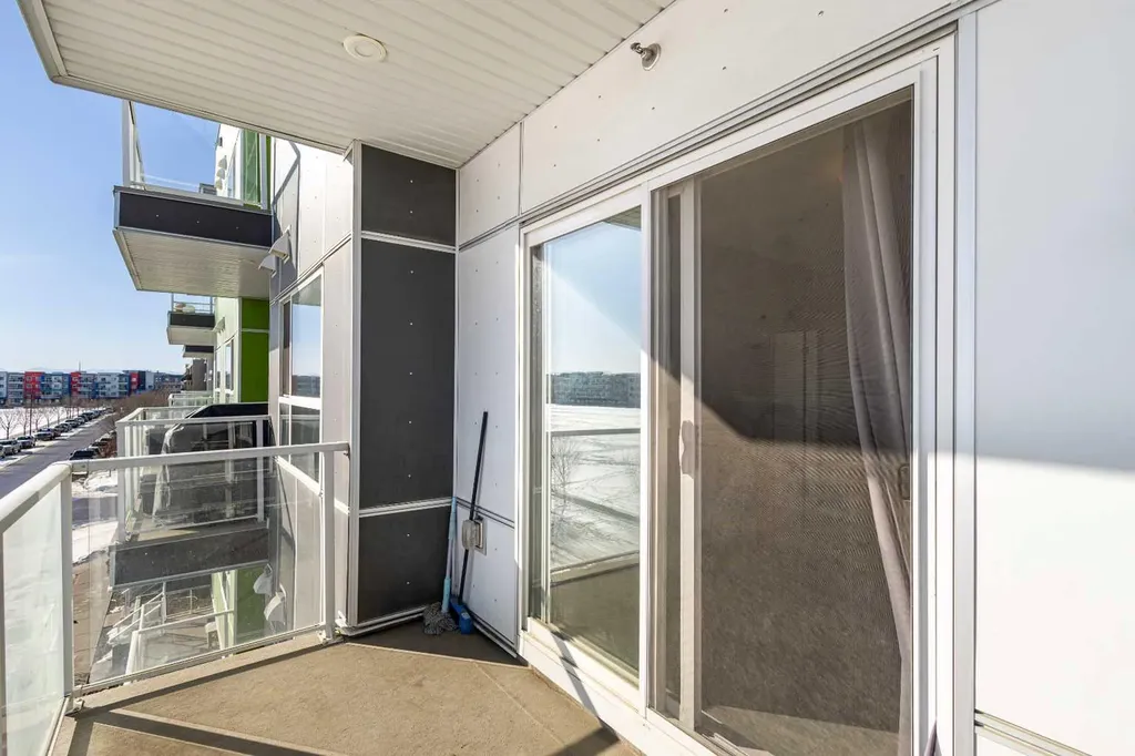 20 Seton Park SE Calgary AB T3M 2V4