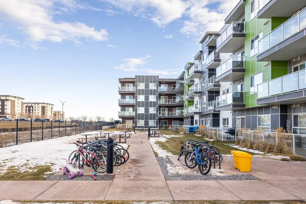 20 Seton Park SE Calgary AB T3M 2V4