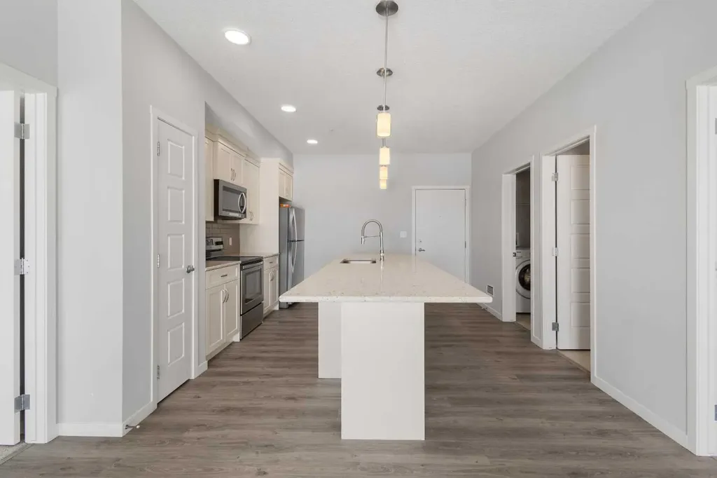 20 Seton Park SE Calgary AB T3M 2V4
