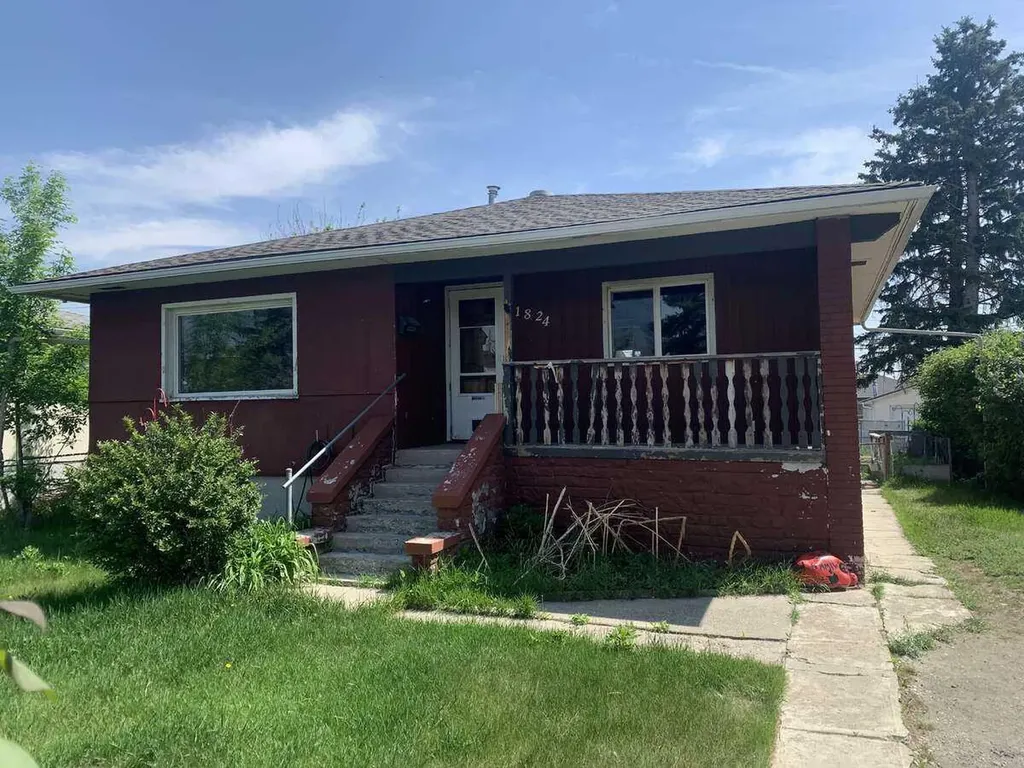 1824 41 Street SE Calgary AB T2B 1C3