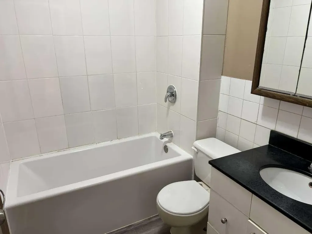 1824 41 Street SE Calgary AB T2B 1C3