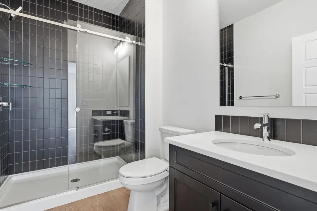 731 Langley Terrace SE Airdrie AB T4A3R1