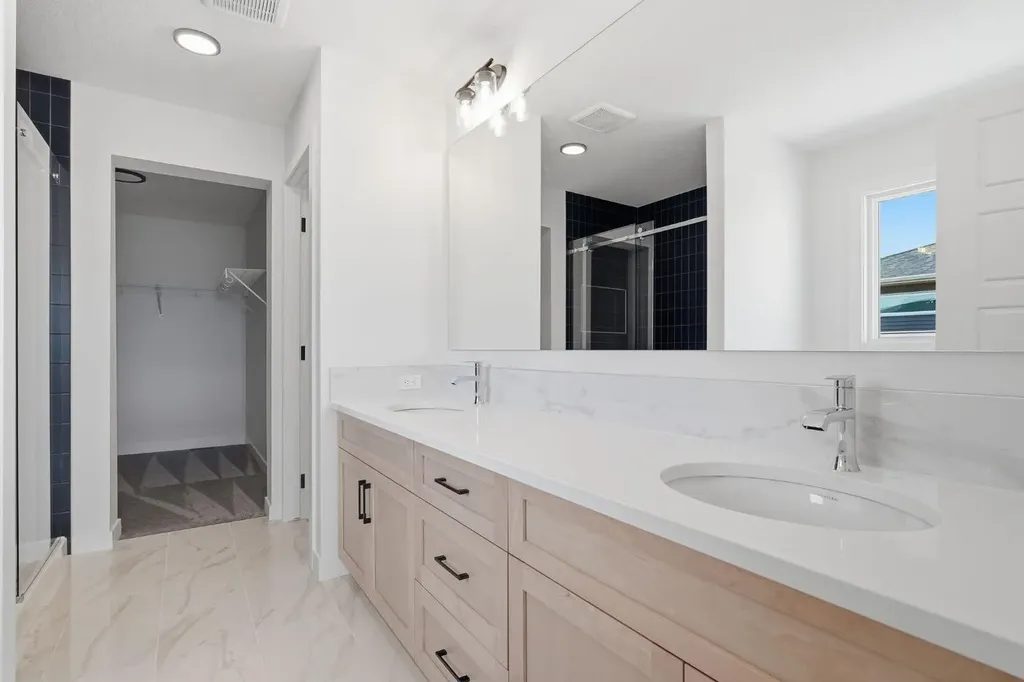 731 Langley Terrace SE Airdrie AB T4A3R1