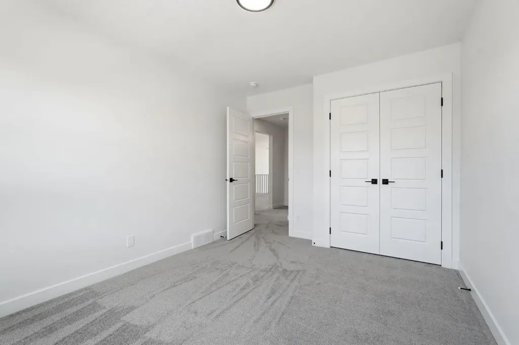 731 Langley Terrace SE Airdrie AB T4A3R1