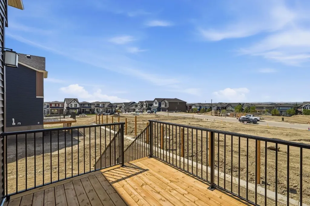 731 Langley Terrace SE Airdrie AB T4A3R1