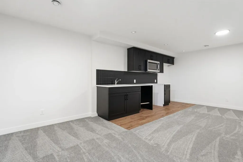731 Langley Terrace SE Airdrie AB T4A3R1