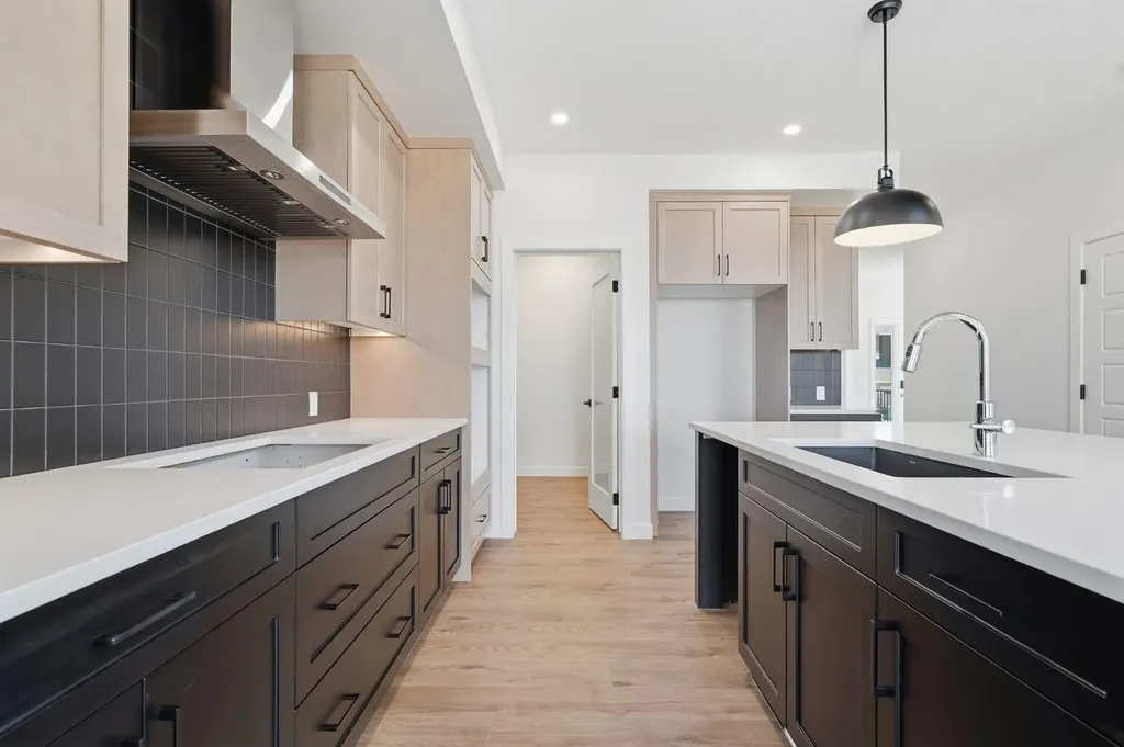 731 Langley Terrace SE Airdrie AB T4A3R1