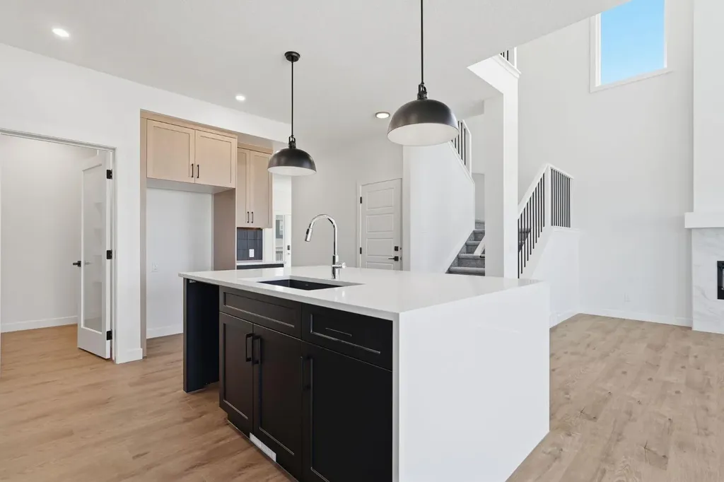731 Langley Terrace SE Airdrie AB T4A3R1