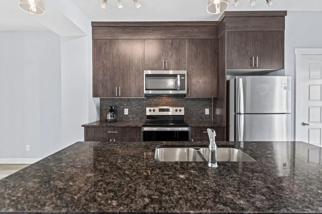 241 Livingston Common NE Calgary AB T3P 1K1