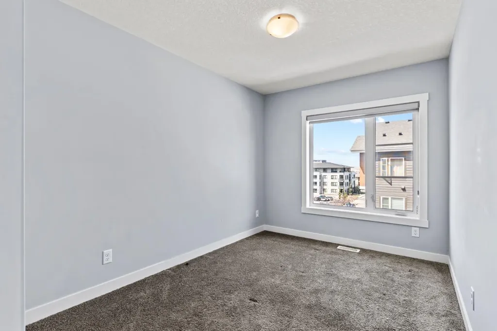 241 Livingston Common NE Calgary AB T3P 1K1