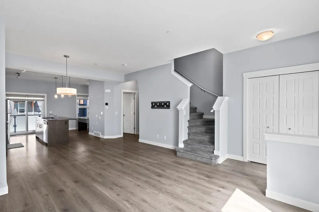241 Livingston Common NE Calgary AB T3P 1K1