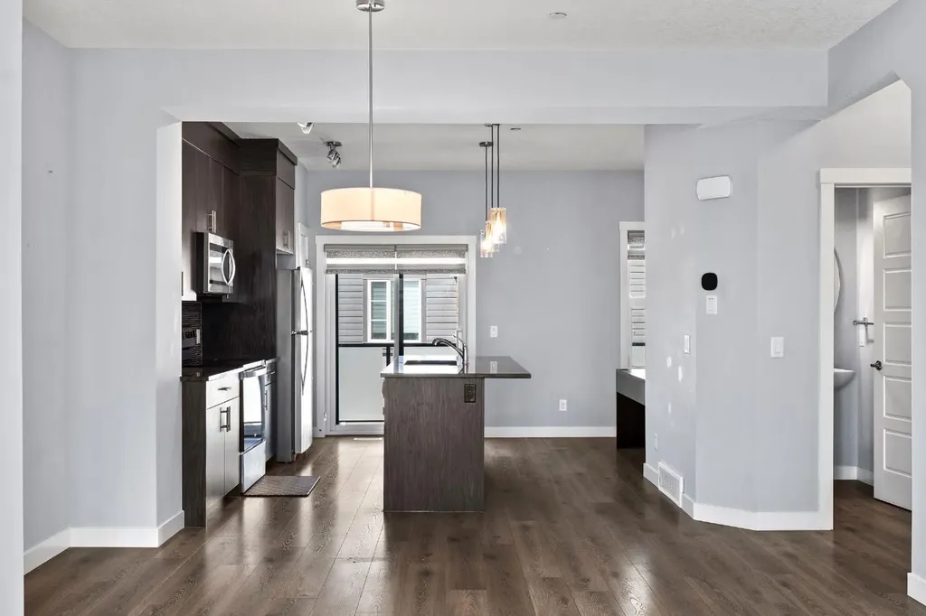 241 Livingston Common NE Calgary AB T3P 1K1